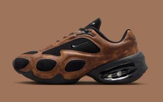 Lateral angle of Nike's Air Max Muse in a "Light British Tan/Black" color scheme.