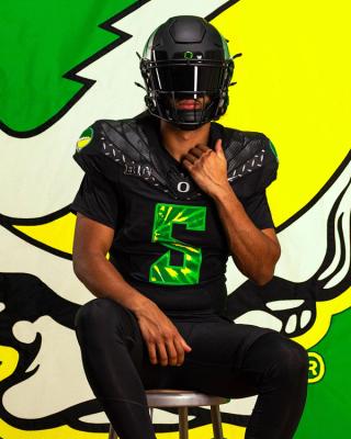 Oregon Ducks Unveil “Grateful Ducks” Uniforms Ahead of Next Week’s Game