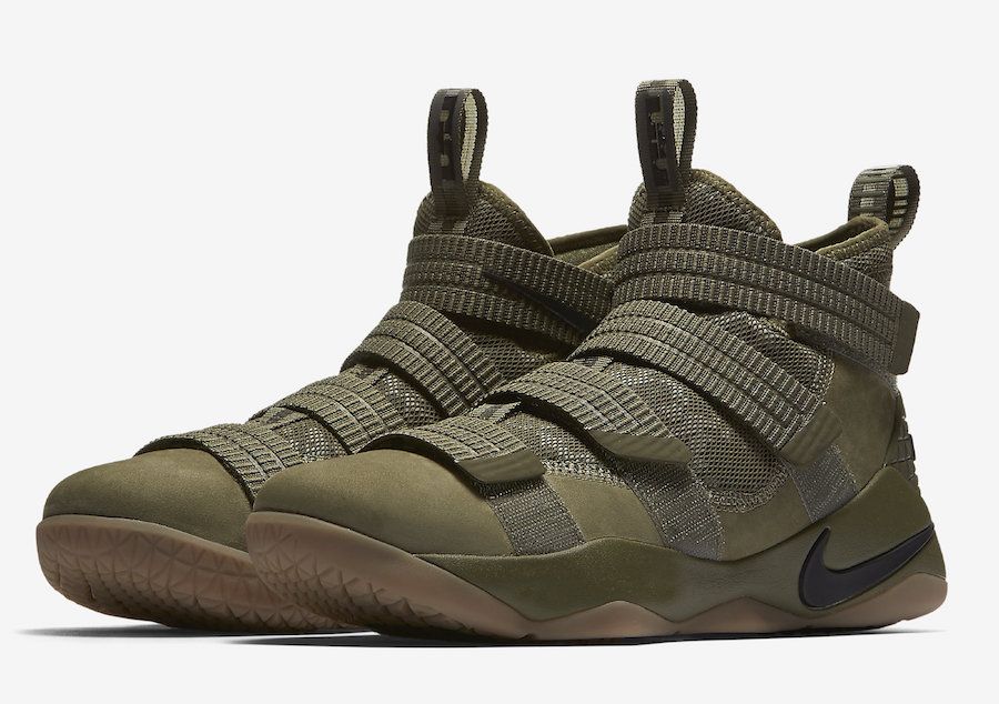 NIKE LEBRON16 size:9 1/2 オリーブグリーン 迷彩 NIKE LEBRON16 size:9 1/2 オリーブグリーン 迷彩 LEBRON 16 LOW