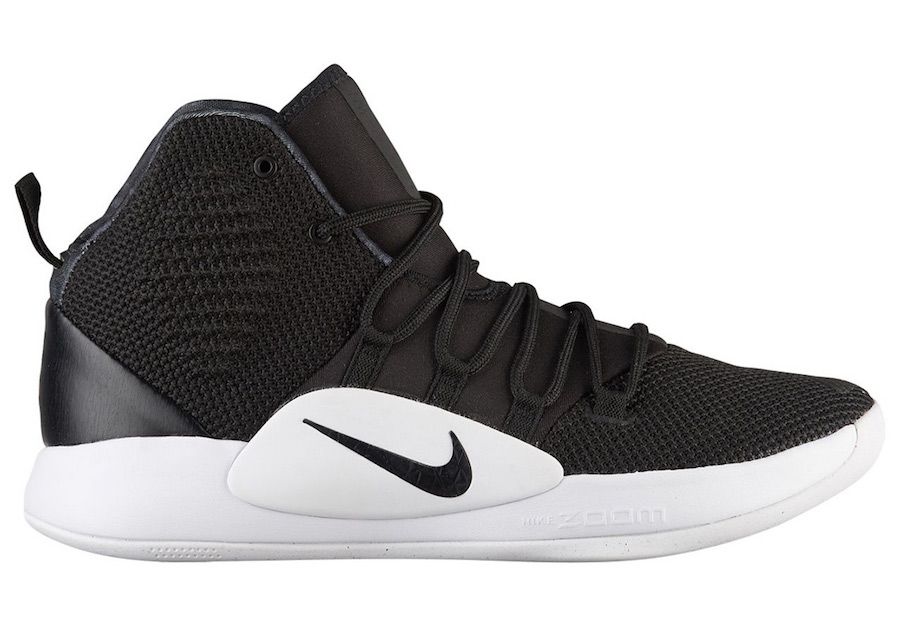 Hyperdunk hotsell x footlocker