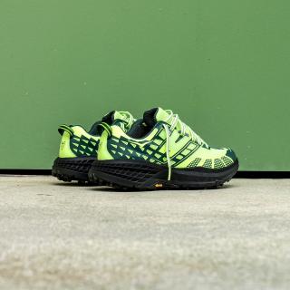 HOKA Speedgoat 2 "Neon Yuzu/Black" Photos via @sneakertown/Instagram.