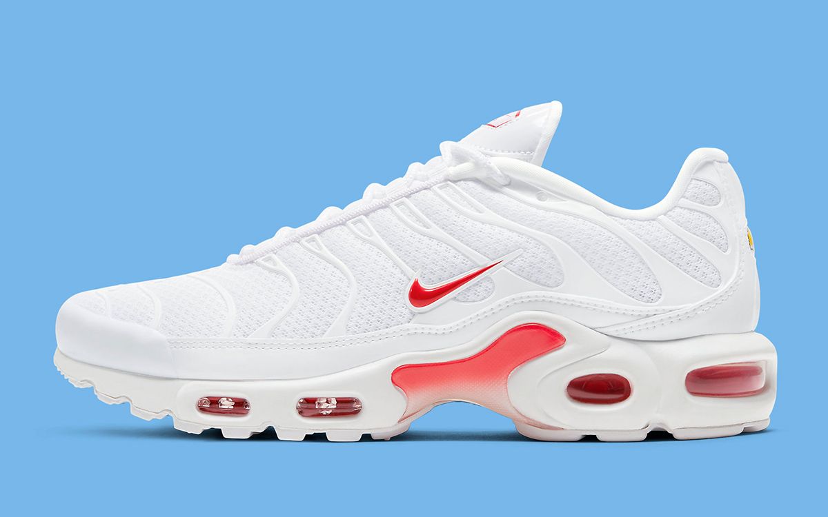 The Nike Air Max Plus Surfaces in a Summer-Ready White | House Heat°