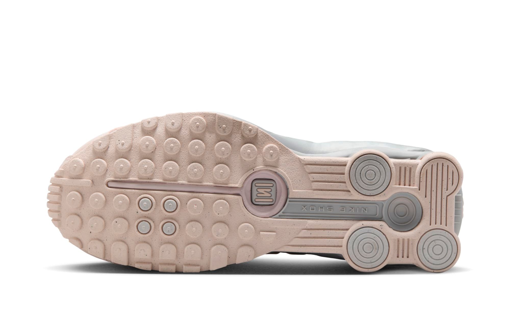 人気 ☆NIKE☆ (W) SHOX R4 BARELY ROSE ◇正規品◇NIKE SHOX R4 BARELY ROSE(W)◇関税/送料無料◇人気