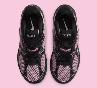 Women's Nike V5 RNR "Black/Medium Soft Pink" (SKU: IX7050-010). Photo via Nike.