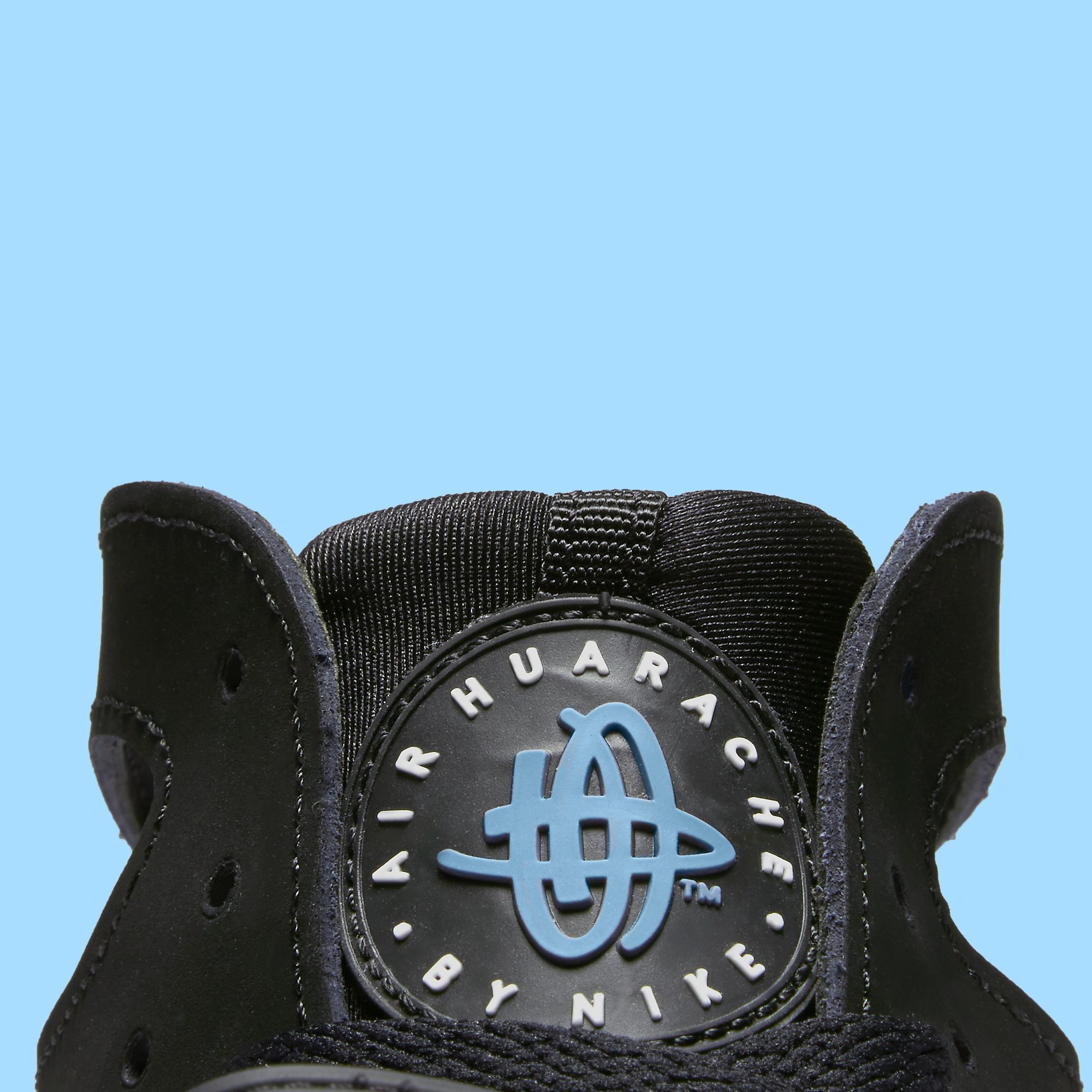 nike air trainer huarache cool blue