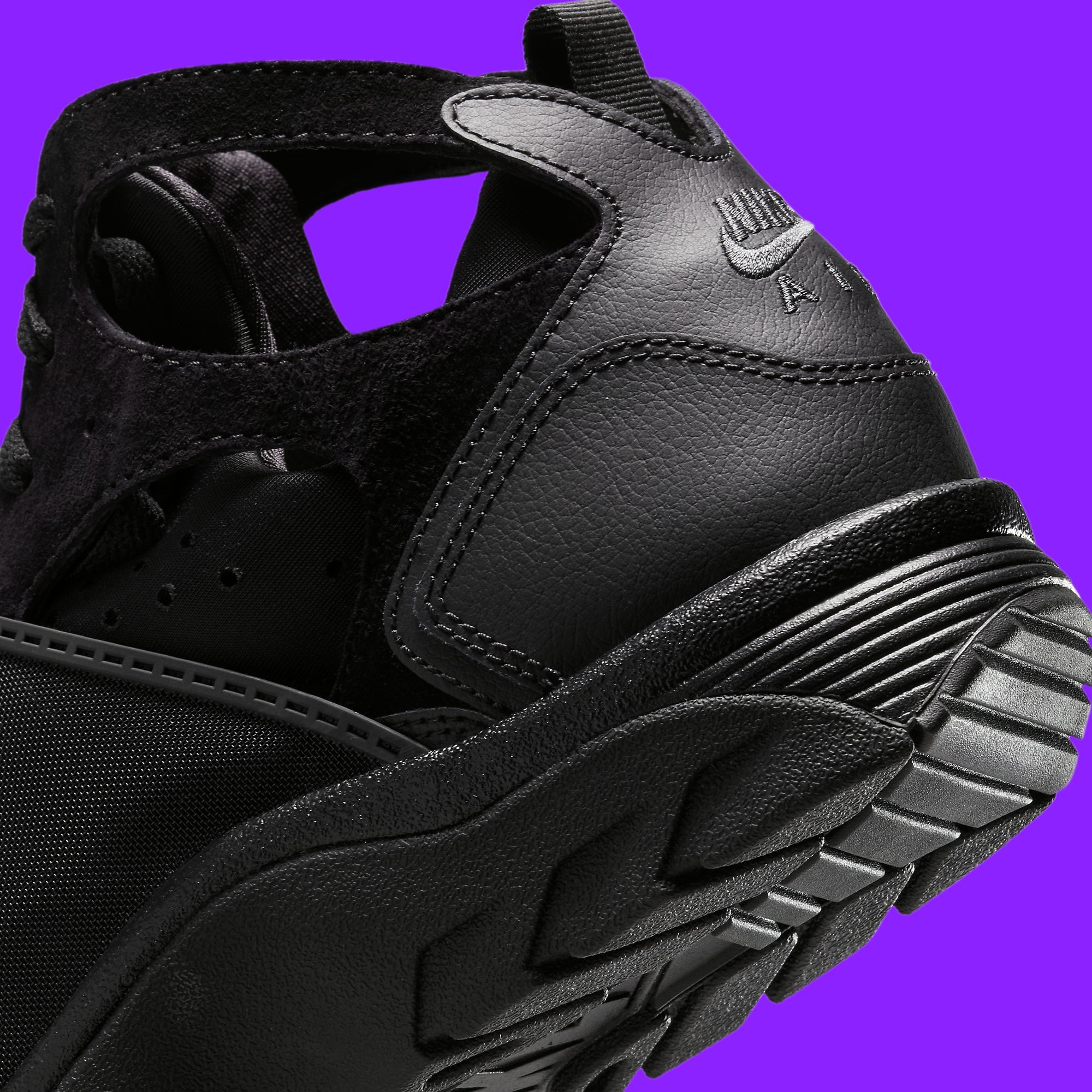 公式正規品!★AIR HUARACHE TRIPLE BLACK Nike Air Huarache Triple Black Mens Lifestyle Shoe Black