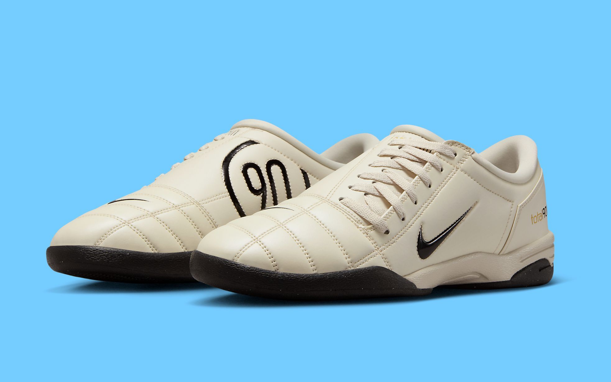 A Clean 'Light Orewood Brown' Lands on the Nike Total 90 III