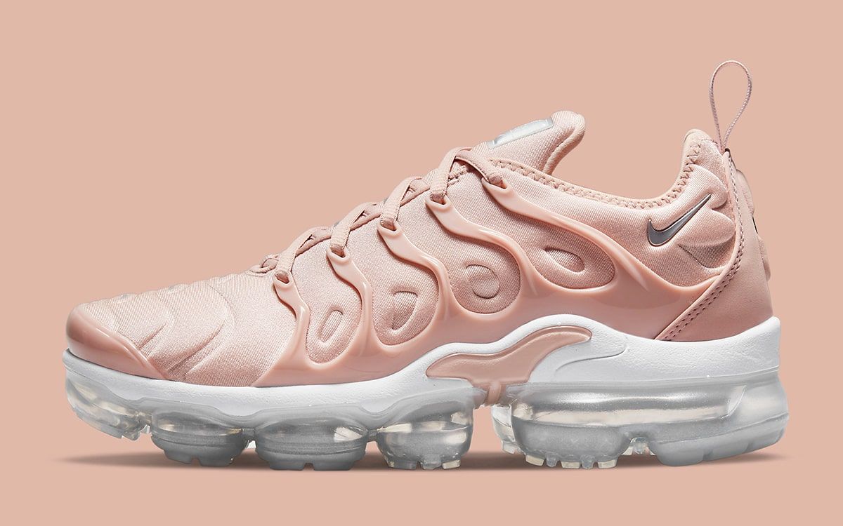 Rose gold shop vapormax plus