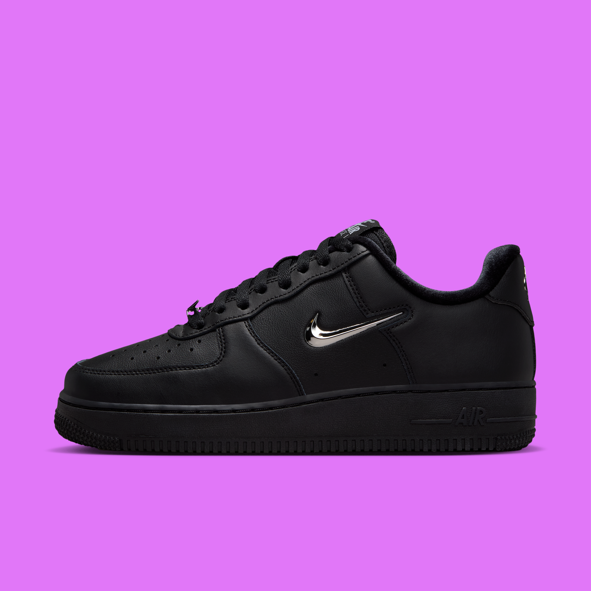 Women's Nike Air Force 1 Low Jewel "Black/Metallic Silver" (SKU: IV6039-001). Photo via Nike.