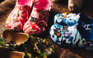 A BATHING APE®︎ × してやり Crocs Clog  