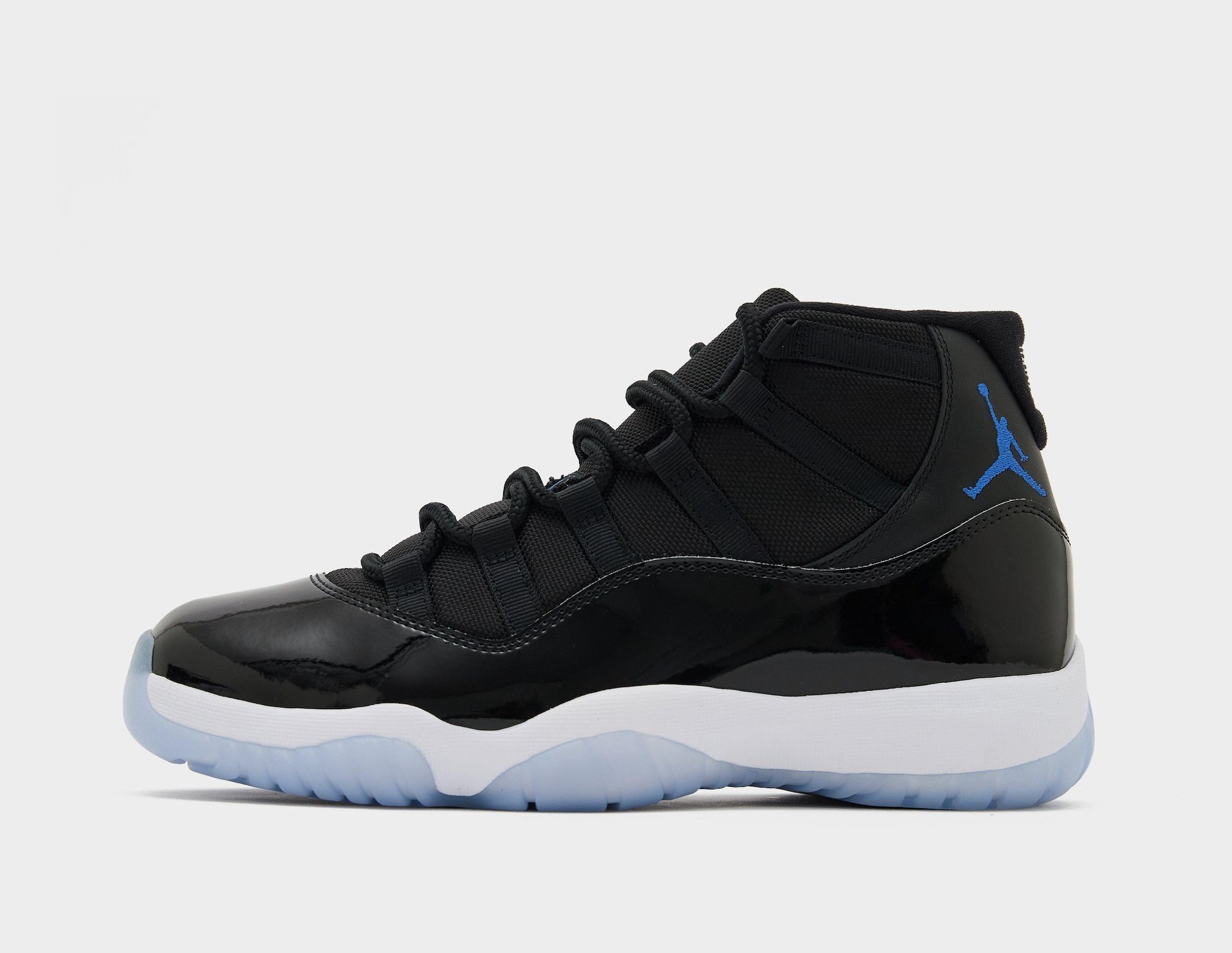 Air Jordan 11 "Space Jam" (SKU: CT8012-900). Photo via size?