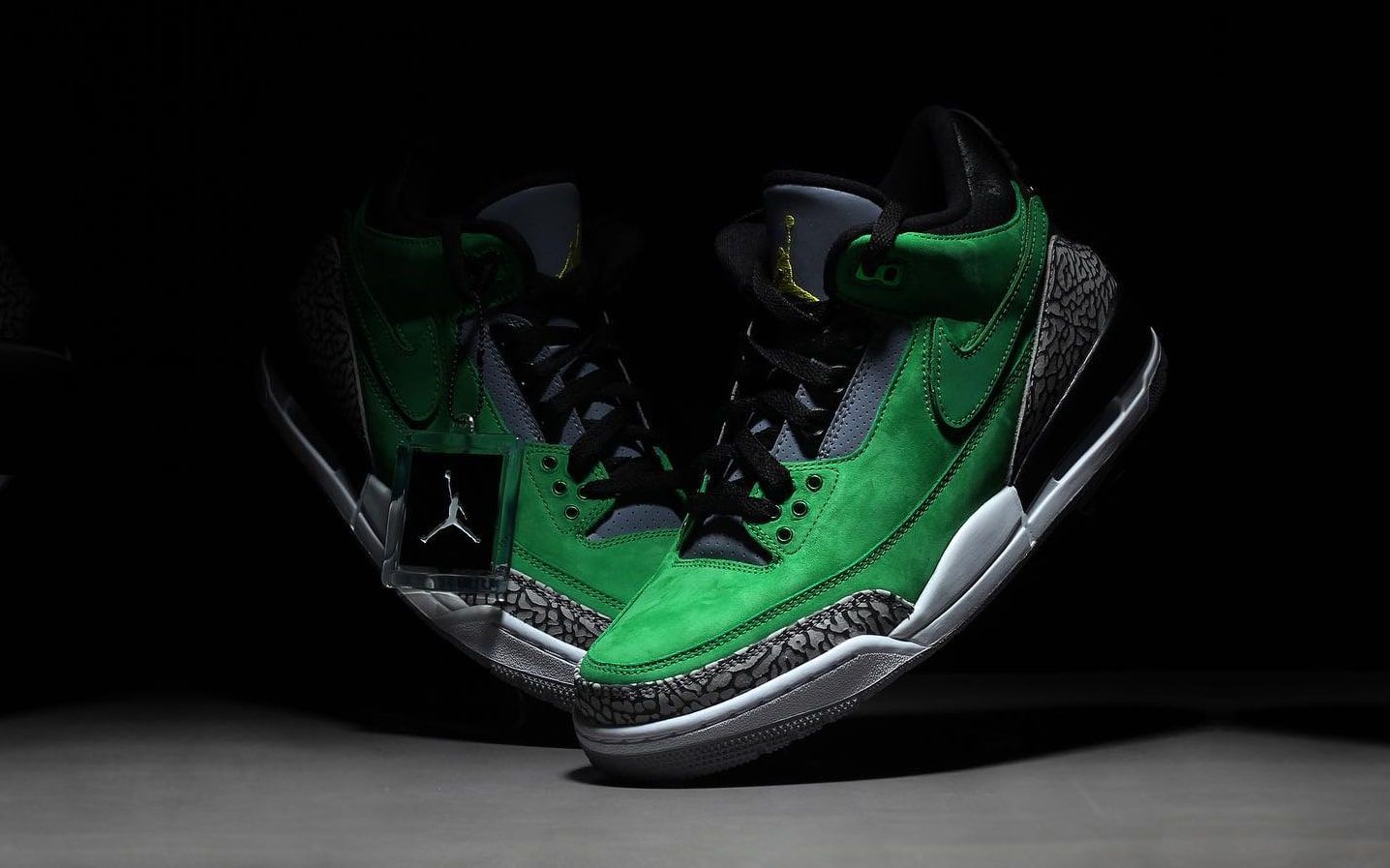 Detailed Looks at Oregon Football’s “Tinker” PEs