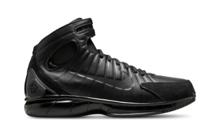 Nike Air Zoom Huarache 2K4 OT "Black" from retro from April 2026. Photo via Foot Locker.