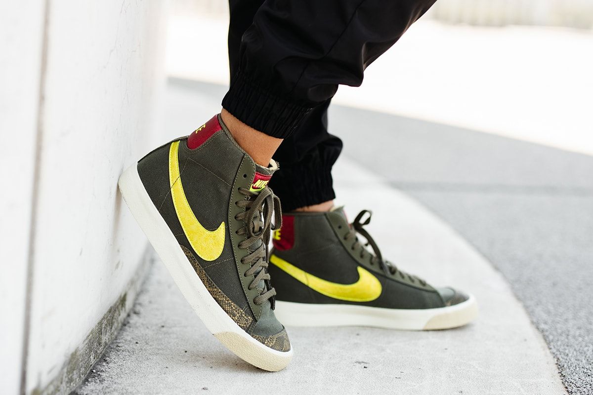 公式正規品!★NIKE BLAZER MID 77 'LEMON VENOM' Nike Blazer Mid '77 to Launch in “Lemon Venom” | House of Heat°