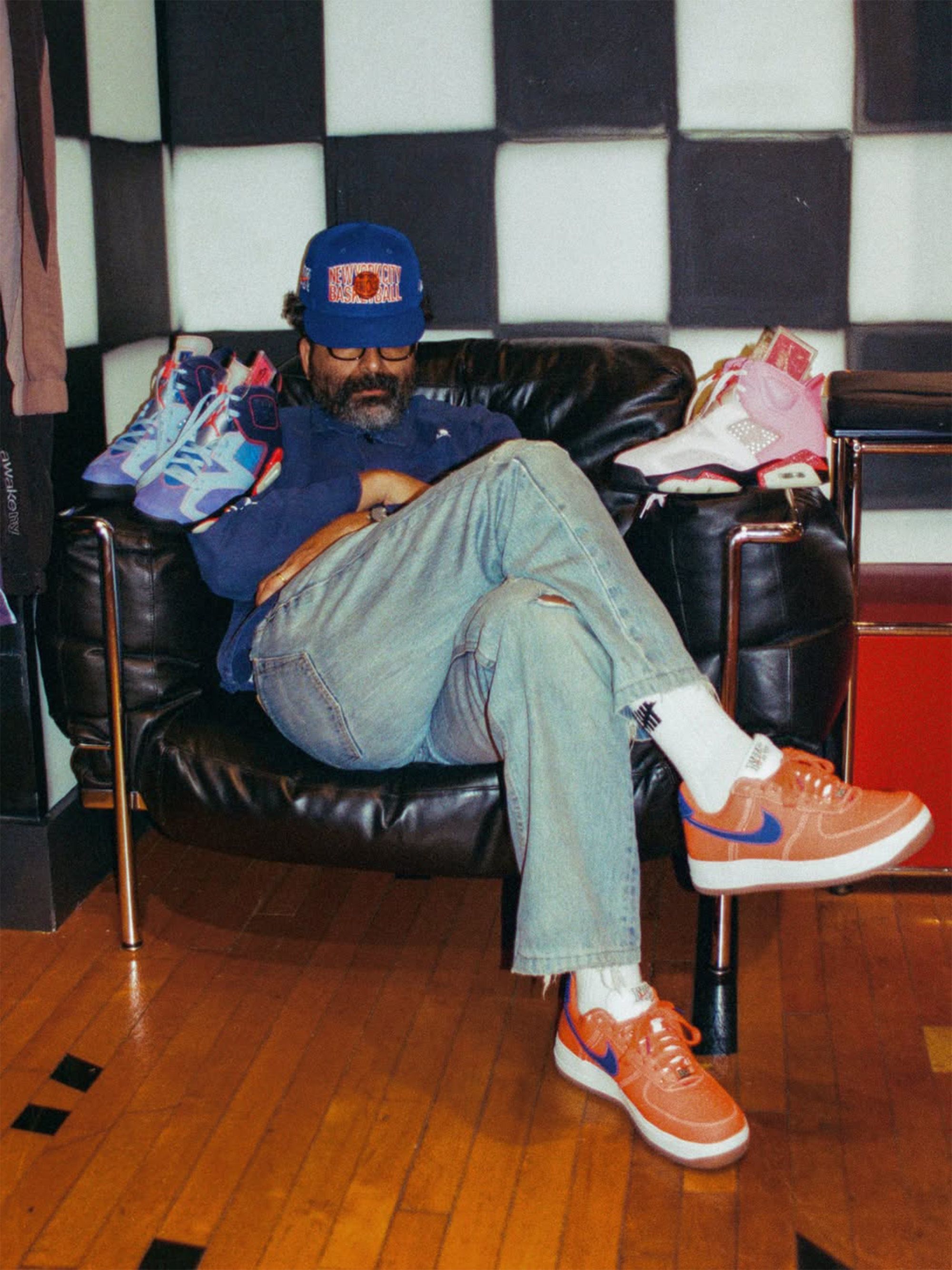 Angelo Baque with his Awake NY x Air Jordan 6 Collabs. Image via @sneakerdenn
