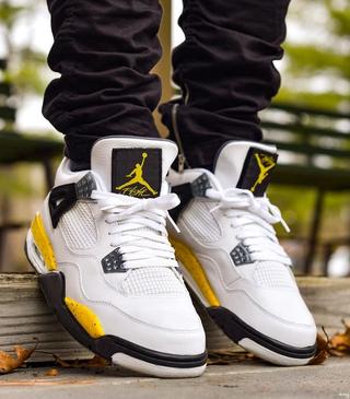 Air Jordan 4 "Tour Yellow" (2006 Release)