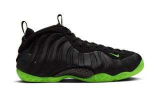 Nike Air Foamposite One “Black/Volt”