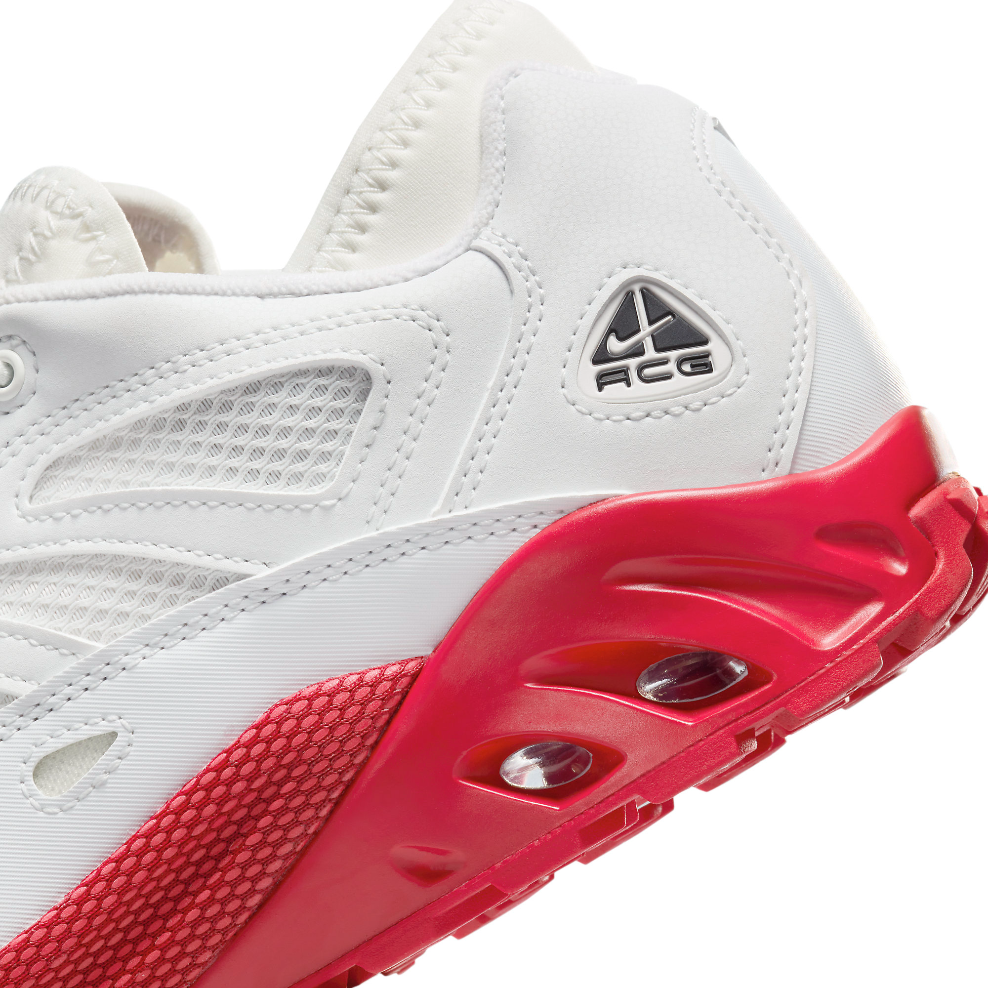 The Nike ACG Air Exploraid 