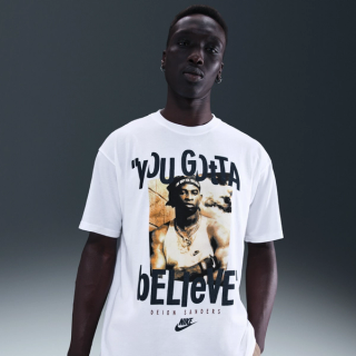 Nike Sportswear Begins Holiday 2025 Season with Graphic Collection