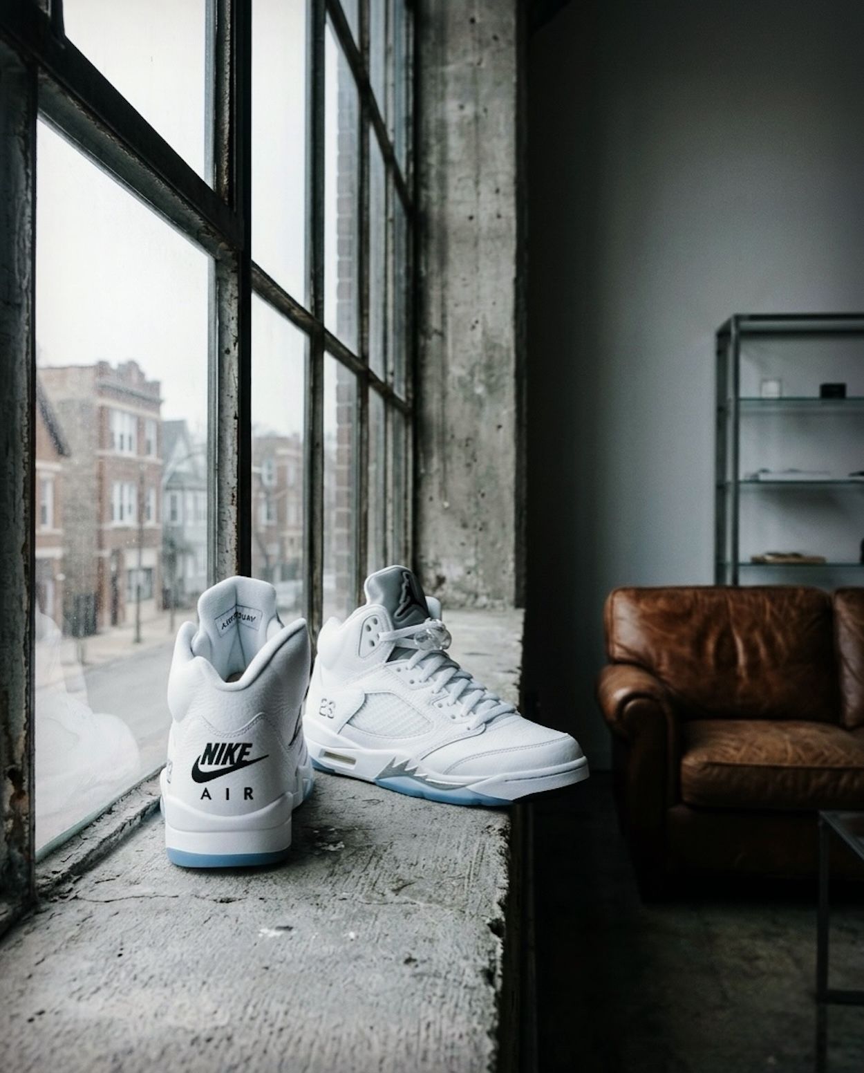 "White Metallic" Air Jordan 5 Retro. Photo via @freshkickz_chicago on Instagram.