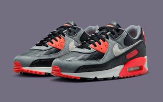 Nike Adds Carbon Fiber Flair to the Air Max 90 "Infrared"