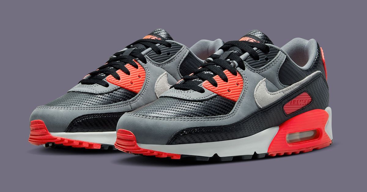 Nike Adds Carbon Fiber Flair to the Air Max 90 
