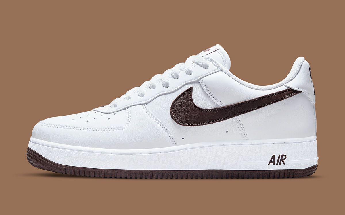 Nike air force 1 low white and on sale brown