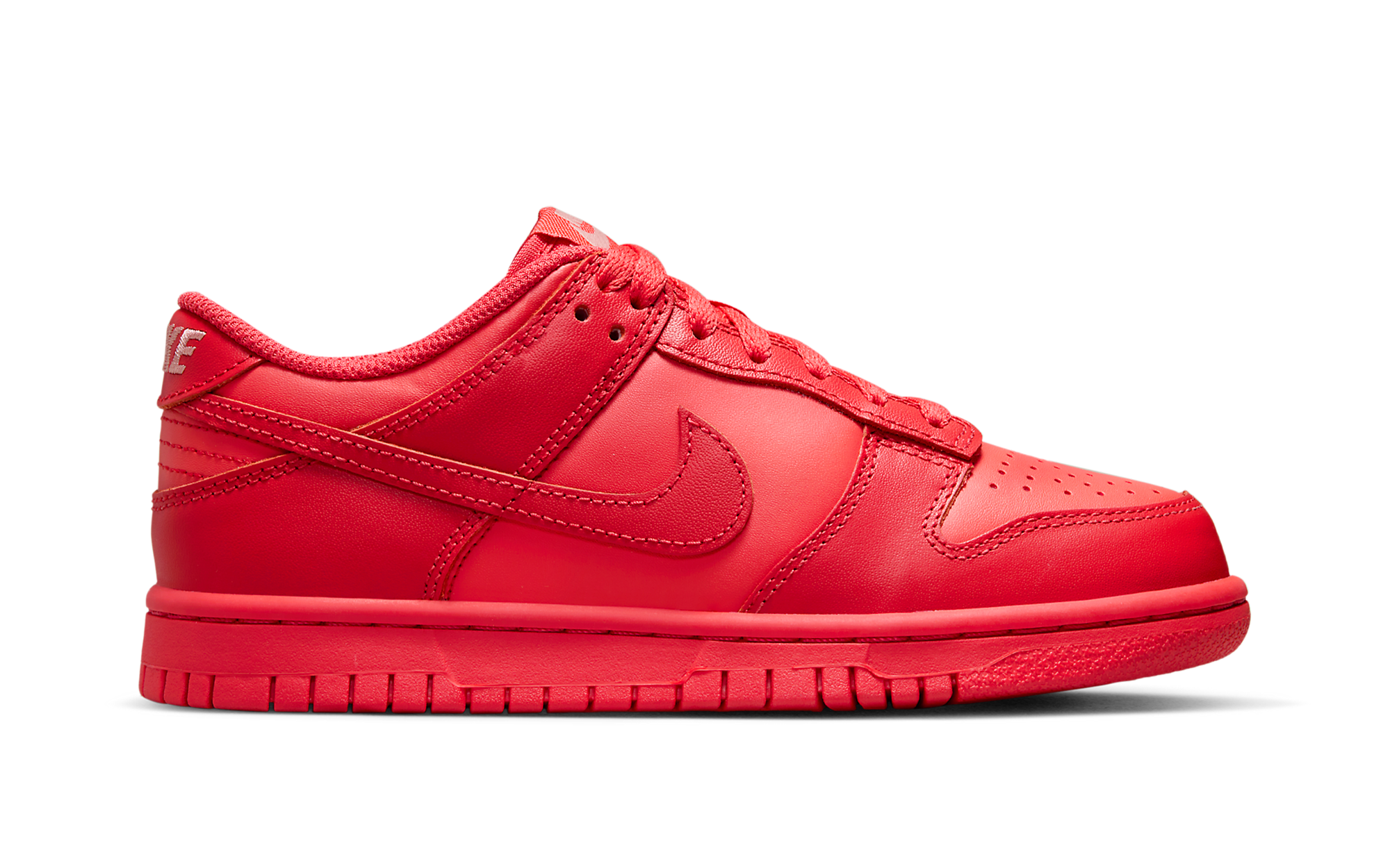 Official Images // Nike Dunk Low “Track Red” | House of Heat°