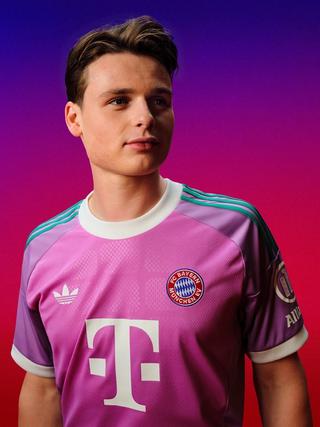 Bayern Munich 26/27 Away Goalkeeper Jersey. Photo via adidas.