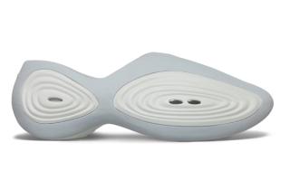 Crocs Ripple "Steel/Moonlight" (SKU: 214154-1ZT). Photo via Crocs.
