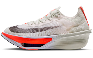Men's Nike Alphafly 4 "Sea Glass/Laser Crimson" (SKU: IU4686-002). Photo via Nike.