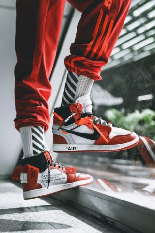 Virgil Abloh's 2017 OFF-WHITE x Air Jordan 1 "Chicago"