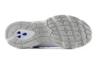 Women's New Balance 530 "Polka Dots" (White/Silver Metallic, SKU: U530HFW). Photo via New Balance.