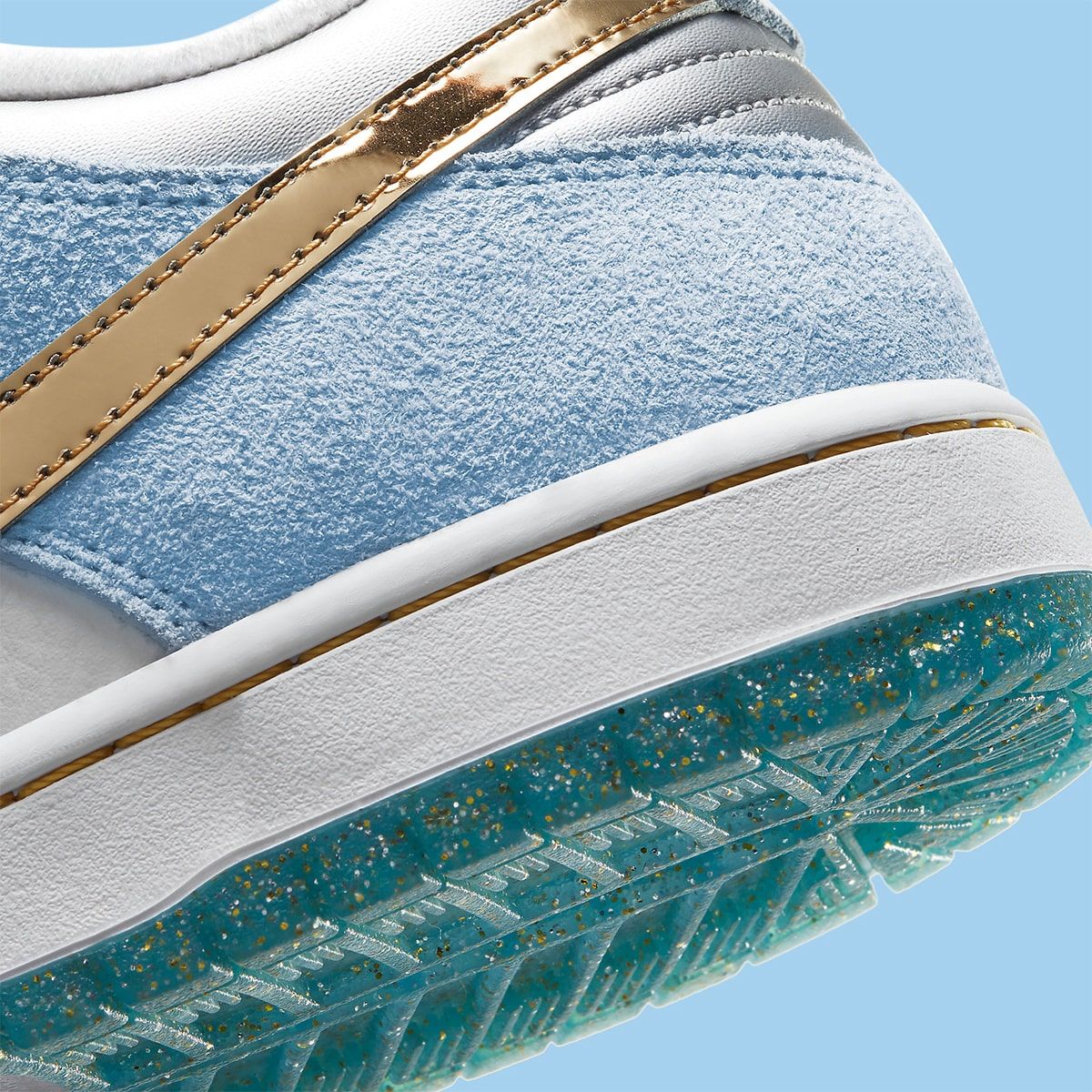 Where to Buy // Sean Cliver x Nike SB Dunk Low “Holiday Special” | House of  Heat°