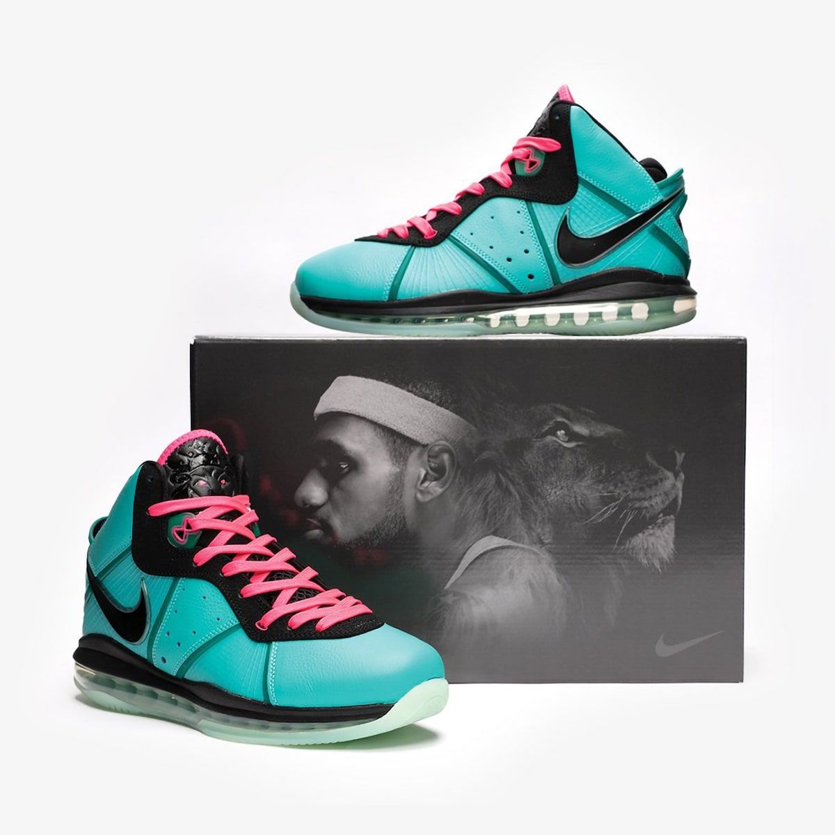 LEBRON 8 South Beach.