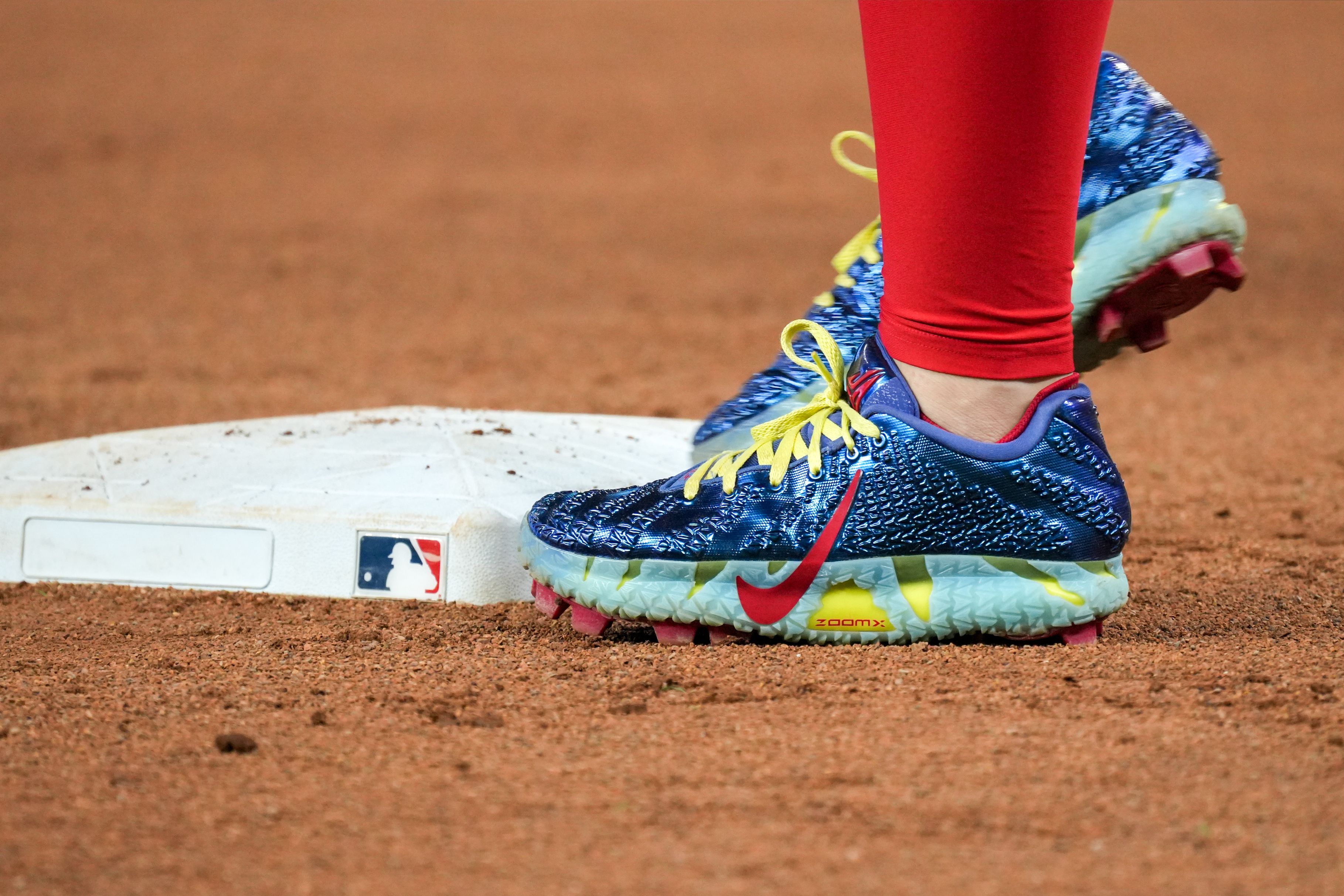 Andrés Chaparro's “Uncle Phil” Nike Ja 3 Cleats. Photos via MLB.