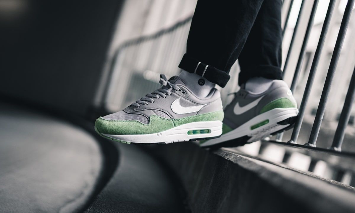 Nike air max 1 atmosphere grey best sale