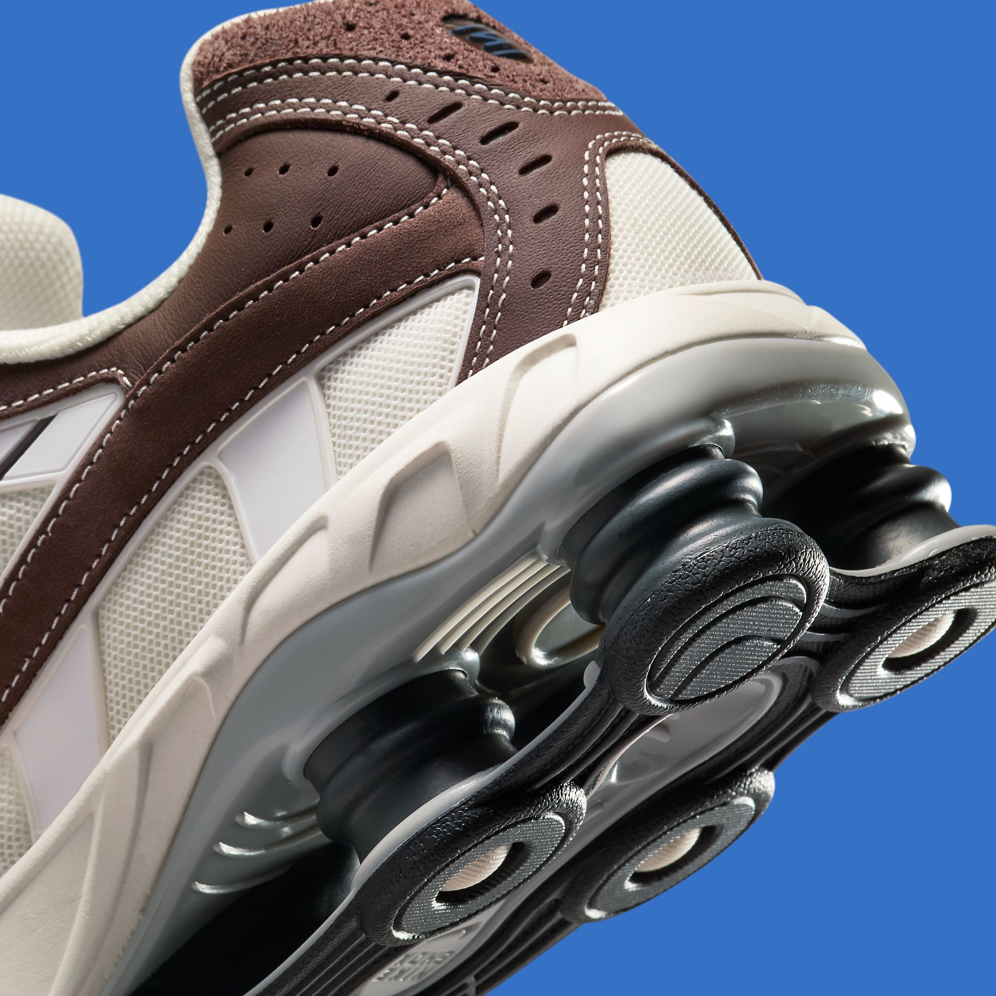 NIKE SHOX RIDE 2 BAROQUE BROWN/DIFFUSED BLUE 国内発送 Nike Shox Ride 2 Baroque Brown HV6349-200 | SneakerNews.com