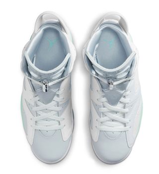 jordan max aura 2 sneakers medium grey white cool grey