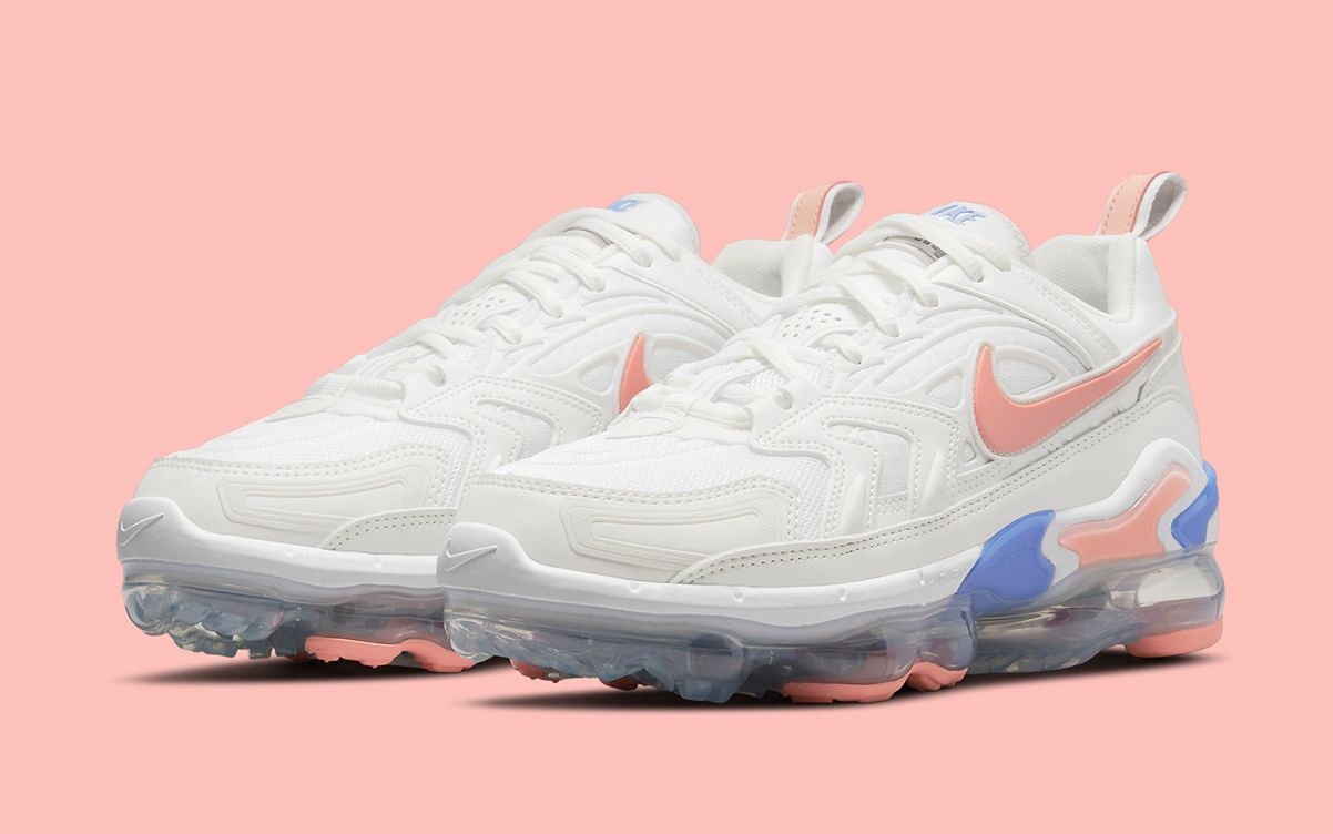 Nike vapormax plus white on sale orange