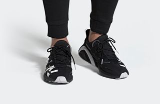 adidas lxcon EG7536 oversized branding svart white release date 9
