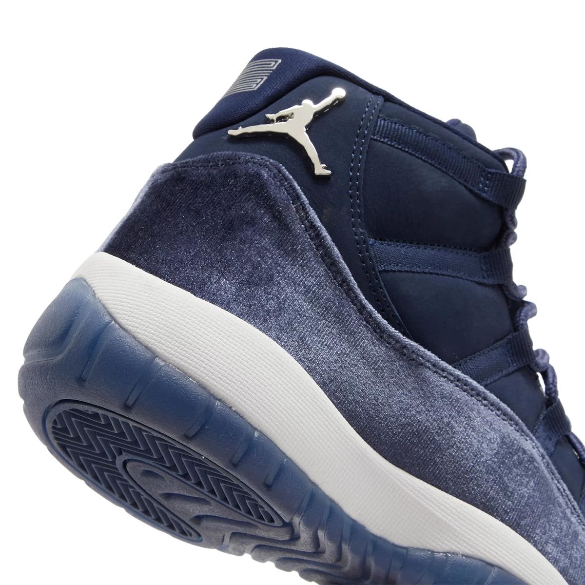 Navy blue 2025 jordans 11