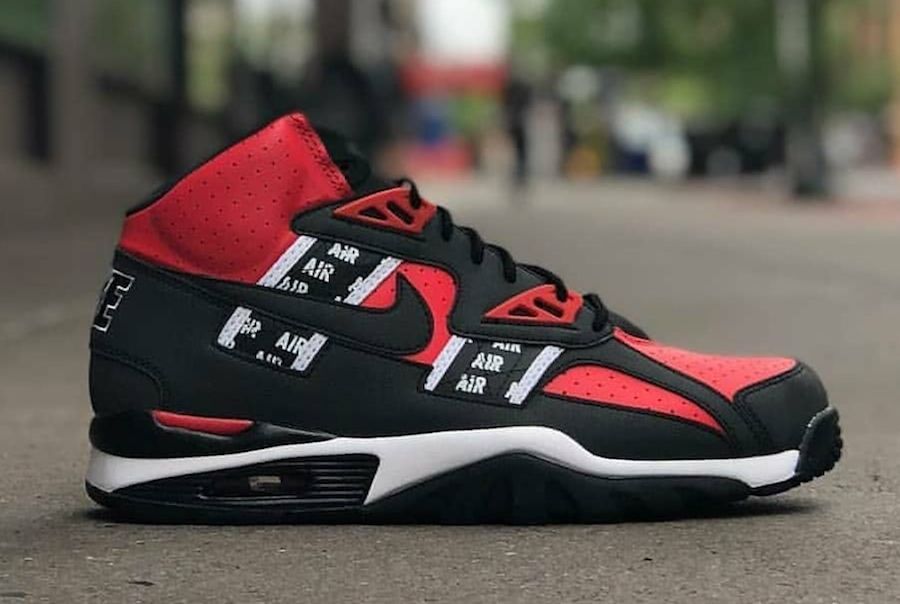 Bo Jackson Goes Bred With The Nike Air Trainer SC 