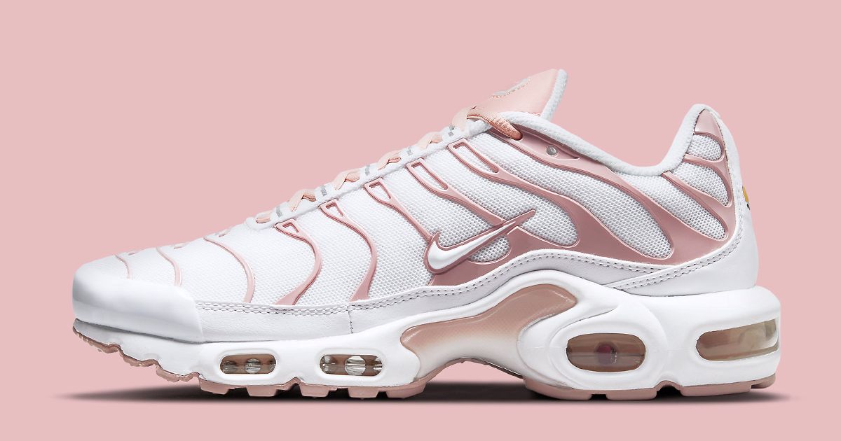 Available Now // Nike Air Max Plus “Pink Oxford” | House of Heat°
