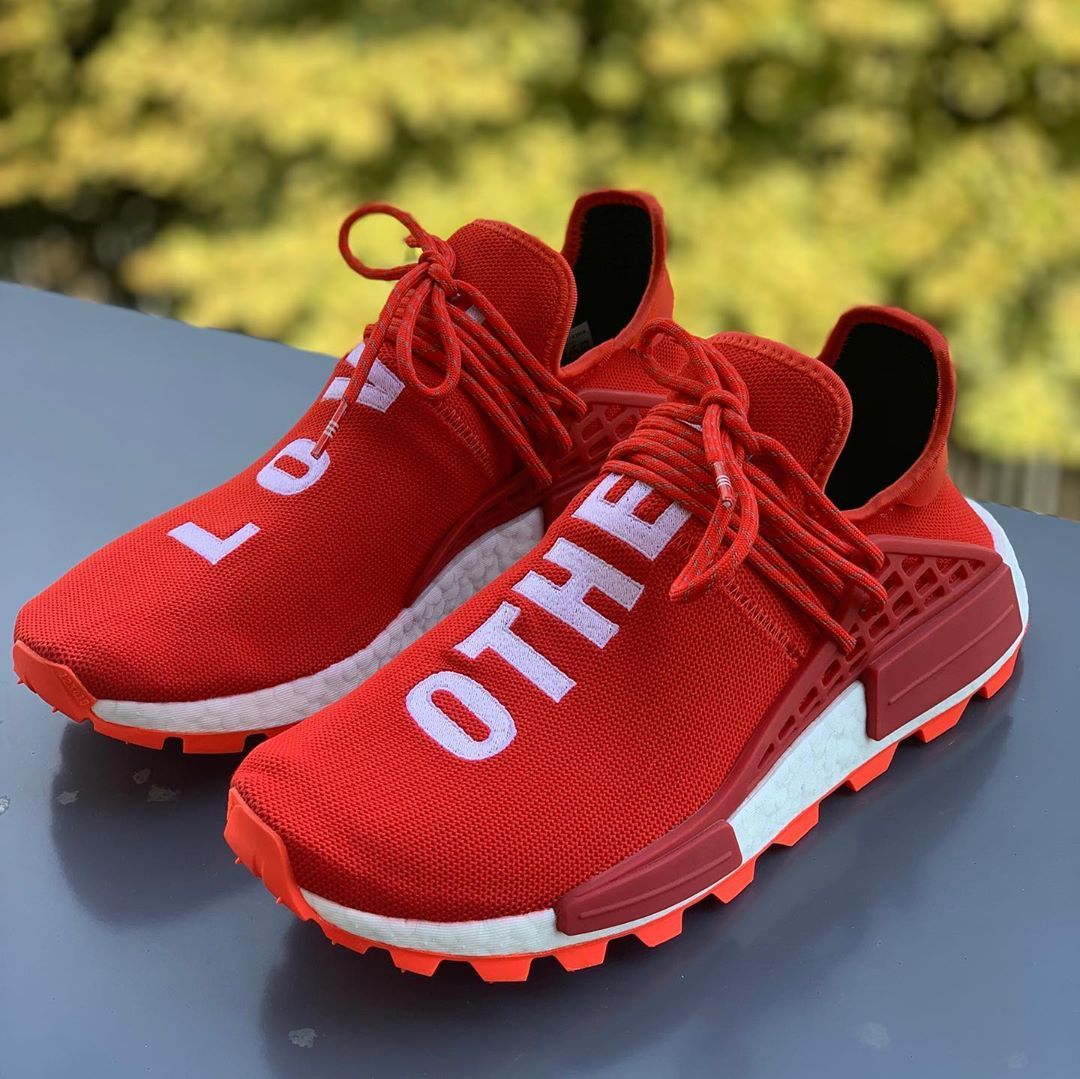 Adidas pharrell hot sale nmd red