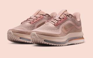 Nike Running's Pegasus Premium in a "Particle Pink/Rose Gold" color scheme