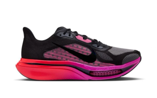 Women's Nike Pegasus Plus 2 "Black/Hyper Pink/Laser Crimson" (SKU: N/A). Photo via SCHEELS.