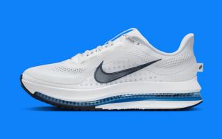 A First Look at the Nike Pegasus Premium “White/Photo Blue”