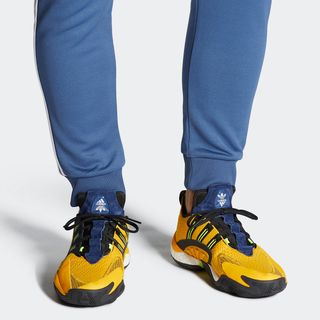 adidas lime crazy byw x 2 0 michigan ef6947 release date info 7