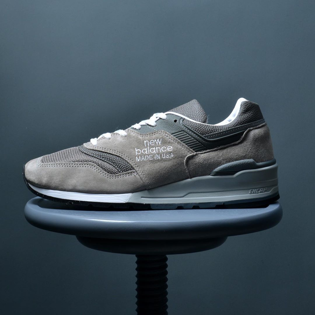 New balance grey hot sale day 997